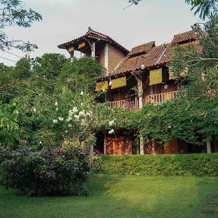 迪亚扬蒂住宿加早餐旅馆 三宝垄 外观 照片