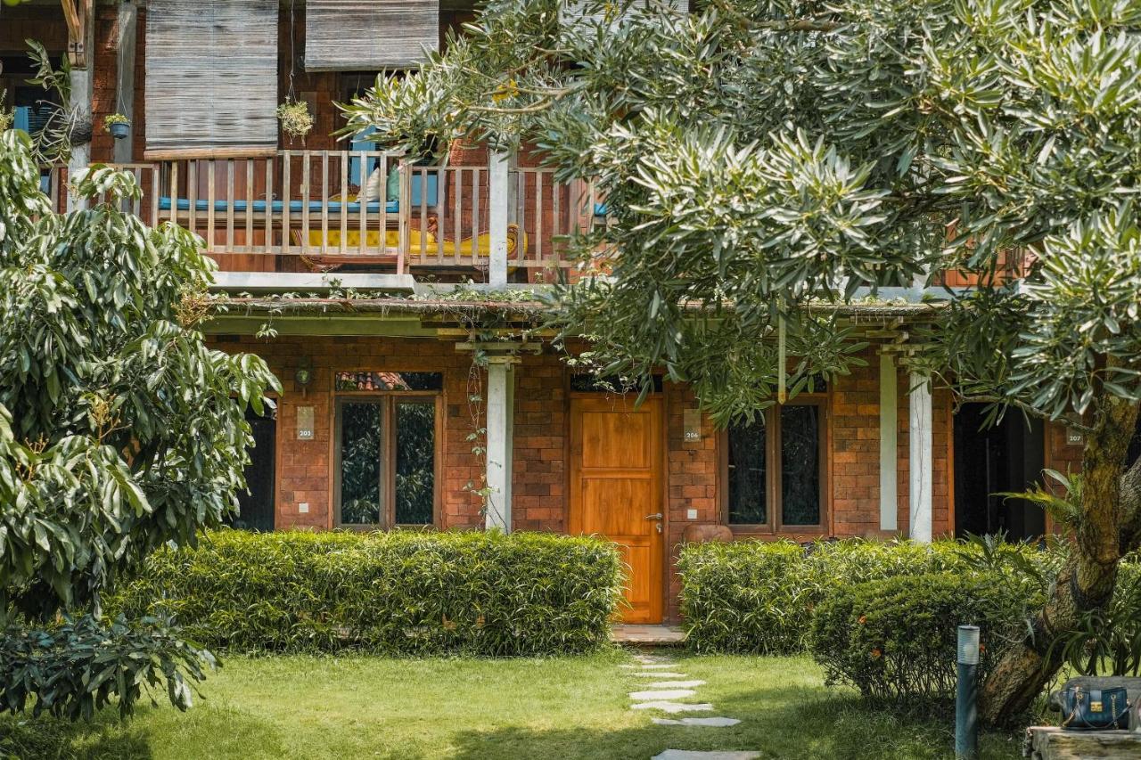 迪亚扬蒂住宿加早餐旅馆 三宝垄 外观 照片