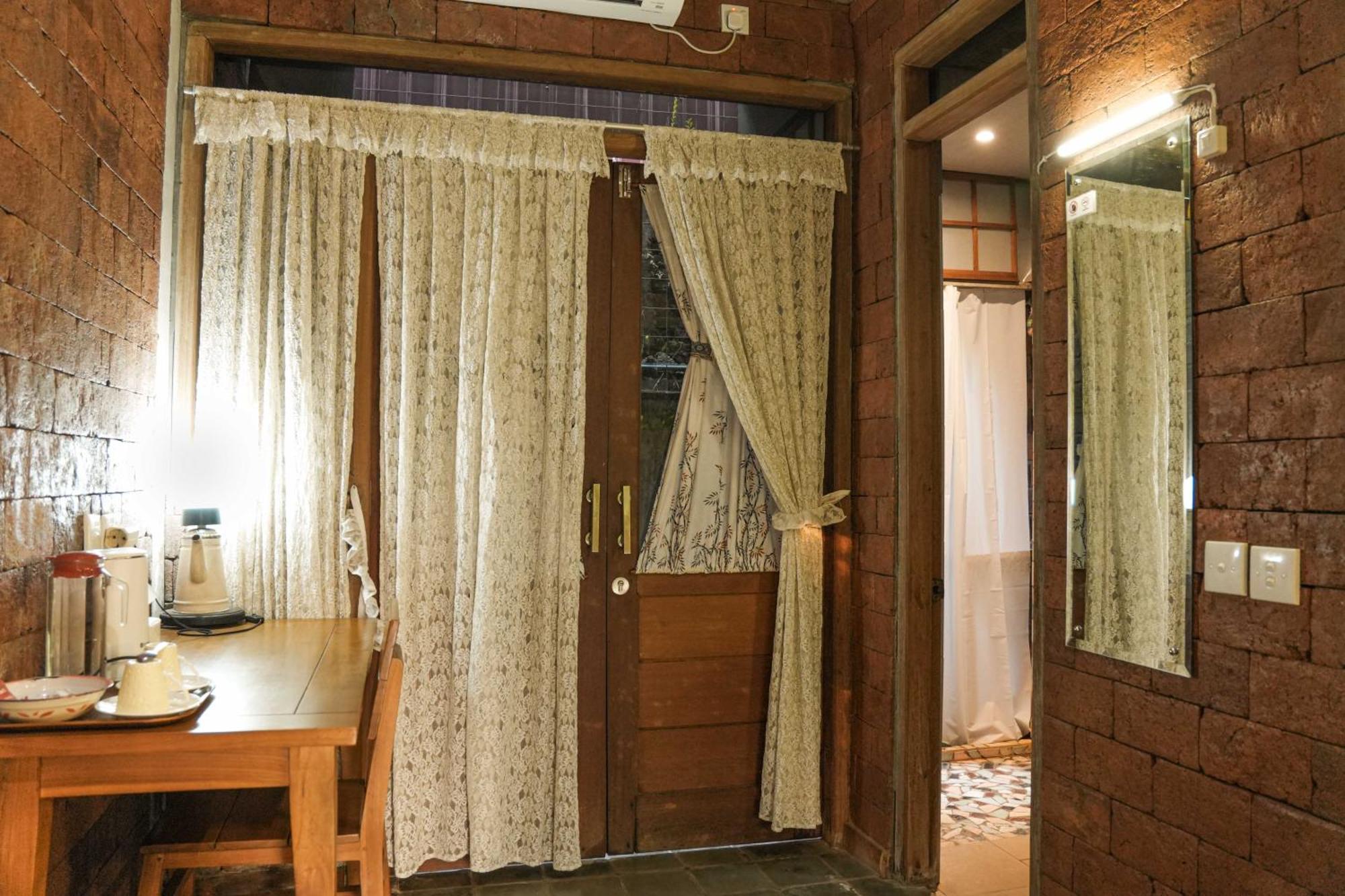 迪亚扬蒂住宿加早餐旅馆 三宝垄 外观 照片